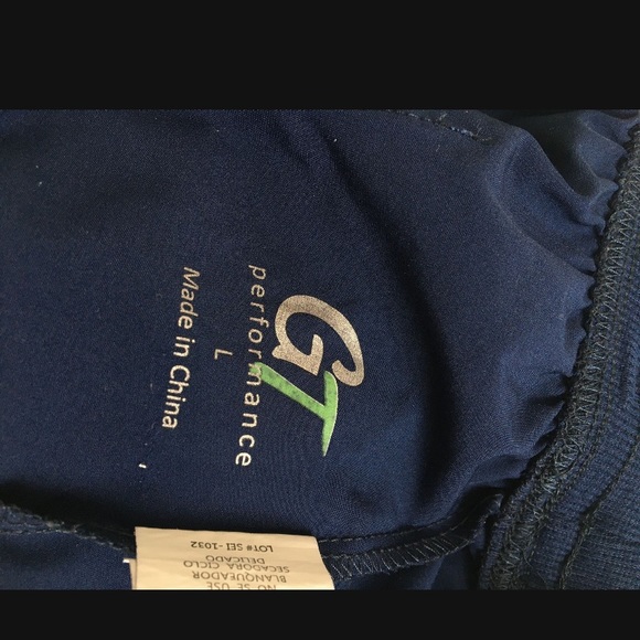 SOLD Scrub pants size Medium and top Large - Picture 3 of 4